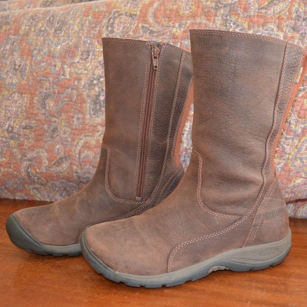 KEEN Presidio II Boots, leather mid calf size 6.5
